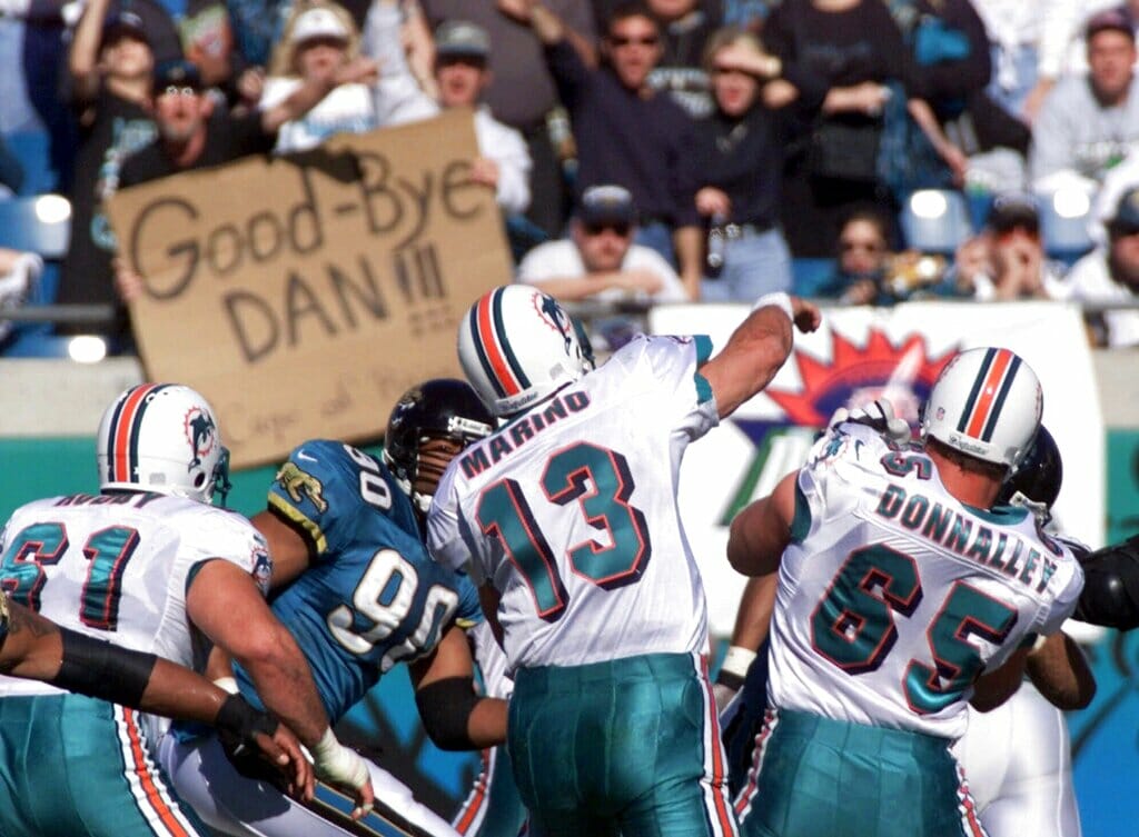 Dan Marino retires from NFL after suffering humiliating defeat