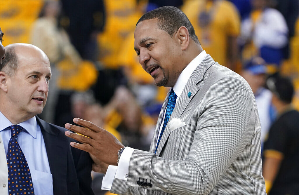 Mark Jackson tiene el apoyo de LeBron James para ser el coach de Lakers