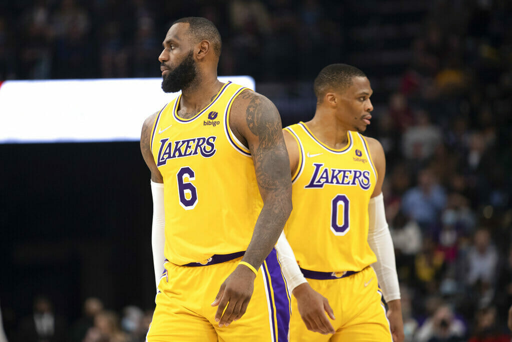 LeBron y Westbrook disputan su primera campaña juntos en Lakers