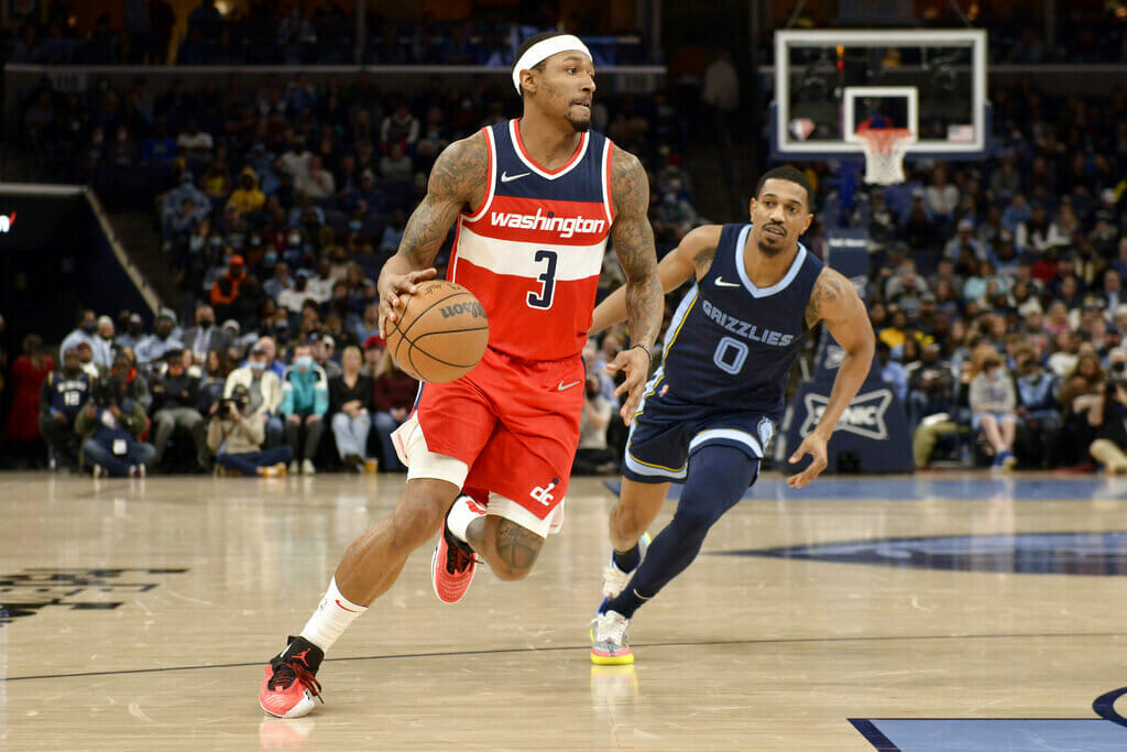 Bradley Beal sufrió grave lesión en la muñeca