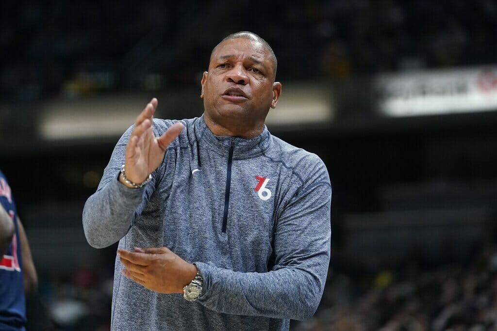 Doc Rivers no pudo llevar a los 76ers a Las Finales