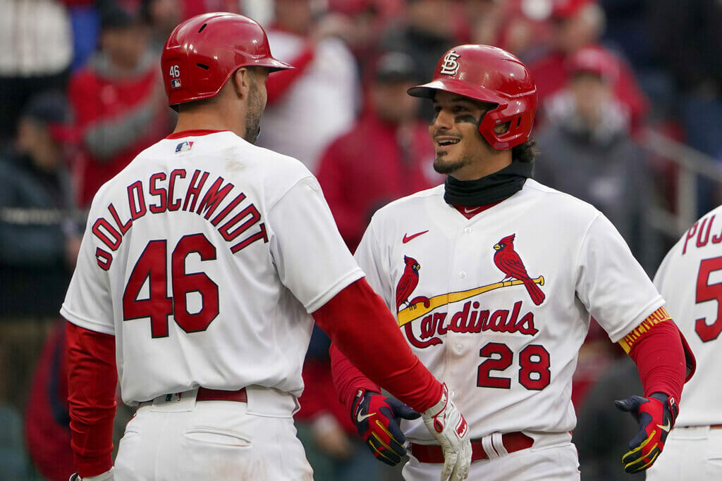 Cardenales blanquearon a Piratas en el Opening Day