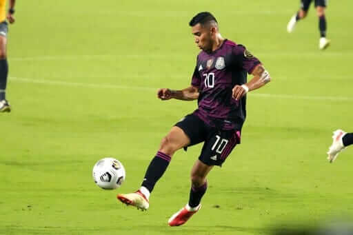 Orbelín Pineda forma parte de la selección de México