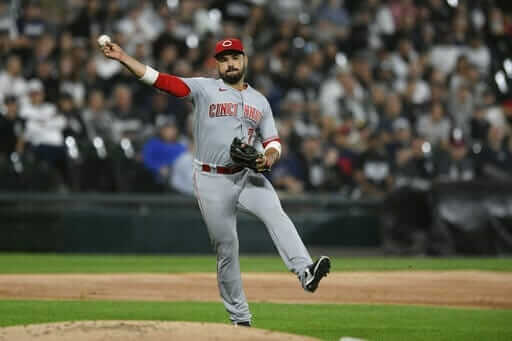 Eugenio Suarez can play as second base and shortstop.