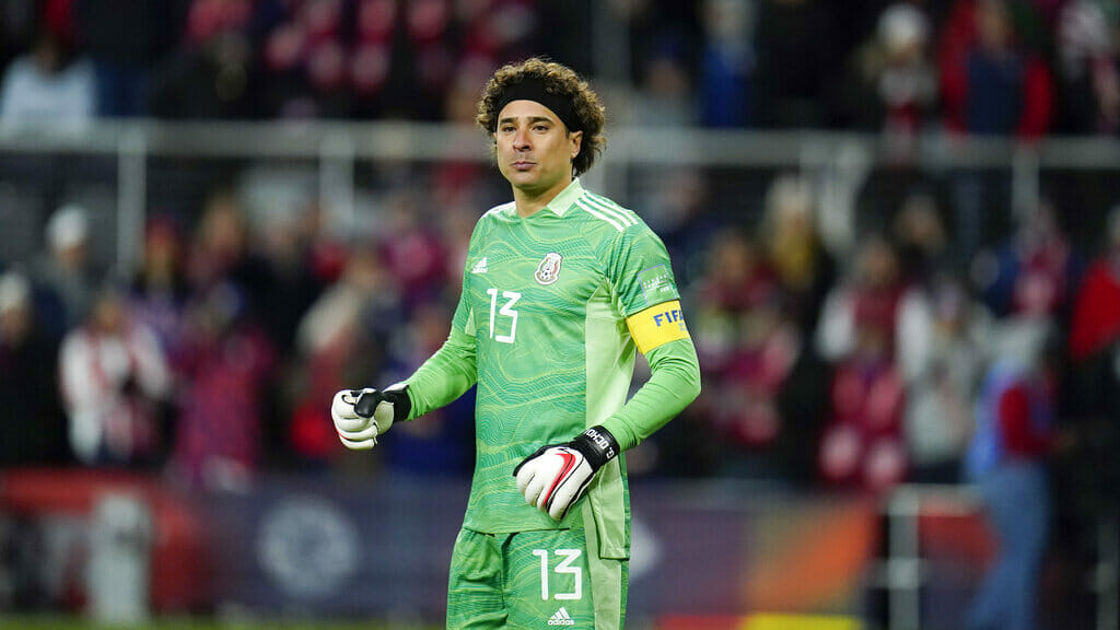 Mexican soccer players in video games - Guillermo Ochoa