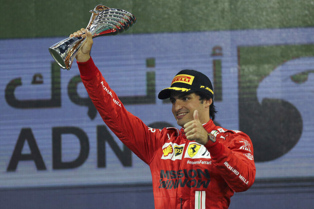Carlos Sainz Jr. - Carlos Sainz Jr. renueva contrato con Ferrari hasta 2024