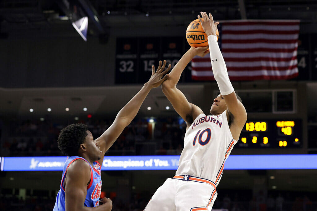 Jabari Smith - Jabari Smith ingresa al draft de la NBA 2022