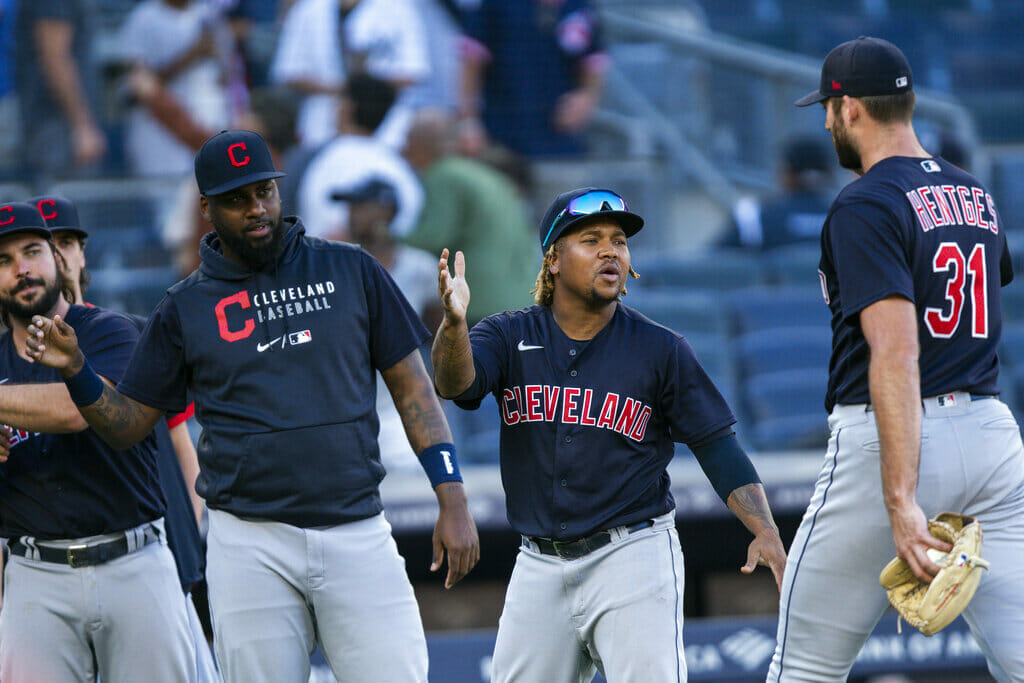 José Ramirez extiende contrato con los Cleveland Guardians (2)