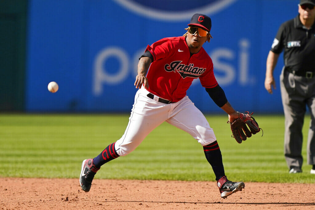 Jose Ramirez extends contract with Cleveland Guardians