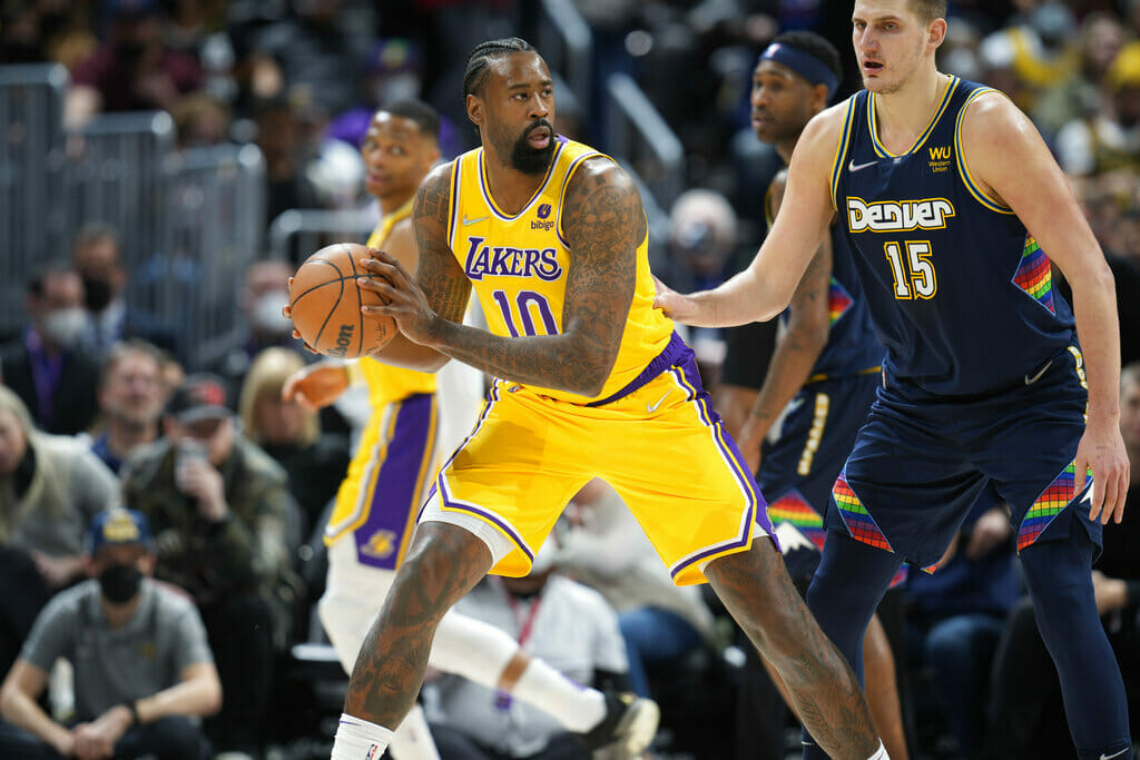 DeAndre Jordan - Lakers liberan a DeAndre Jordan