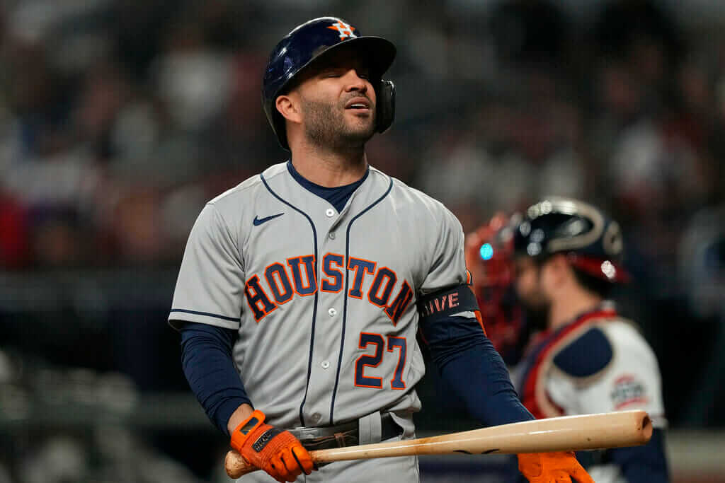 Latinos Mejor Pagados en la MLB - José Altuve