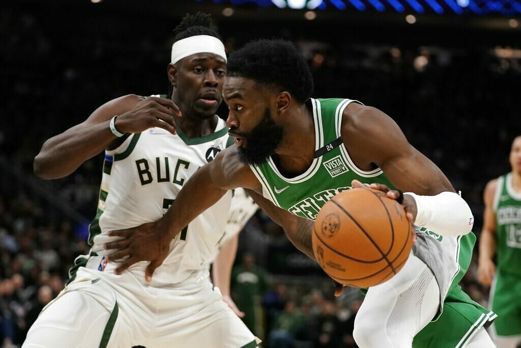 Jaylen Brown, Jrue Holiday - NBA Playoffs: Previa y Probabilidades de Boston Celtics vs Milwaukee Bucks