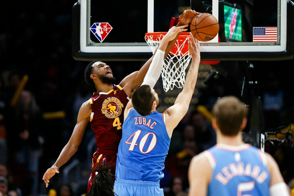 Evan Mobley, Ivica Zubac - Novato del Año de la NBA Favoritos