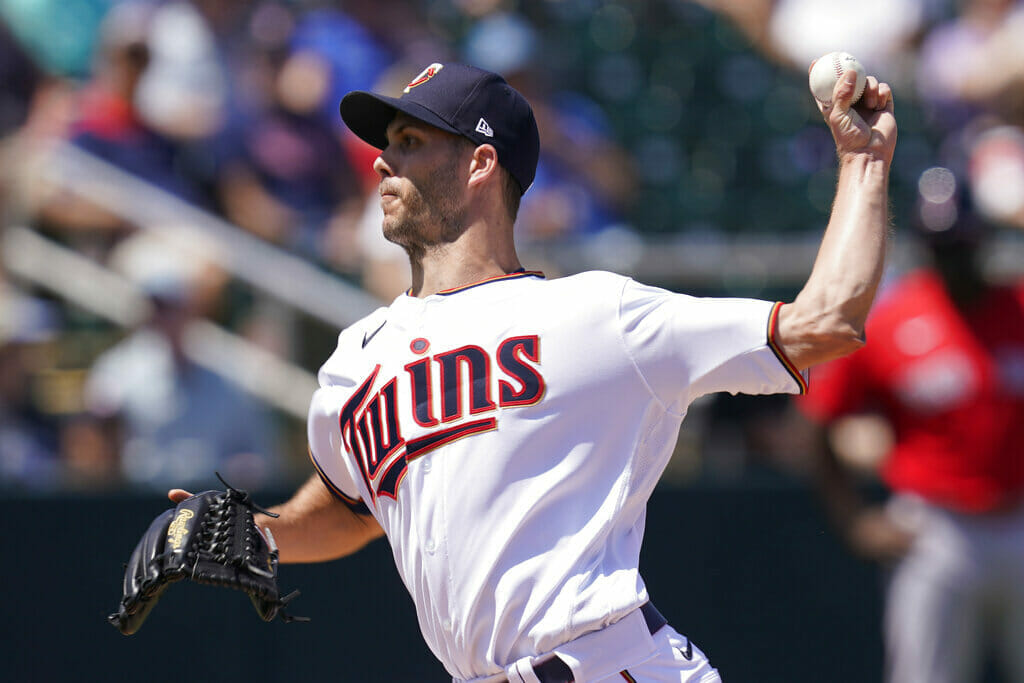 Taylor Rogers - Twins adquieren a Chris Paddack y Emilio Pagán de los Padres por Taylor Rogers