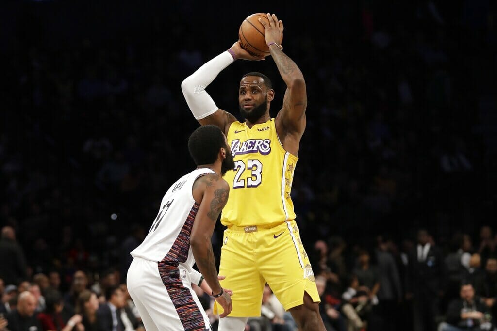 Kyrie Irving podría llegar a los Lakers para la próxima campaña de NBA