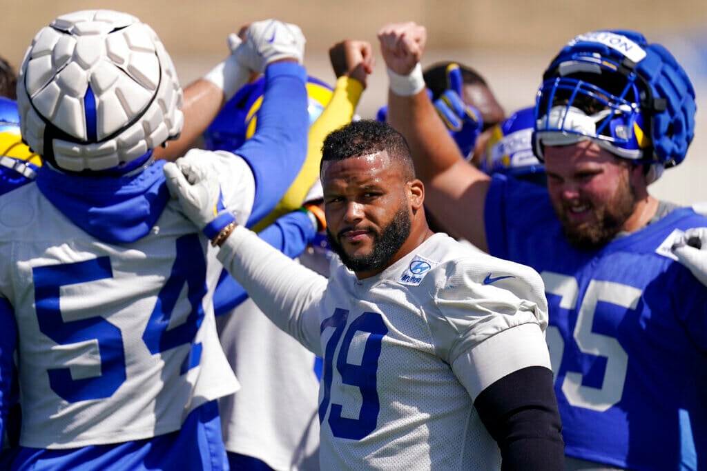 Kliff Kingsbury le pidió a Aaron Donald que se retire