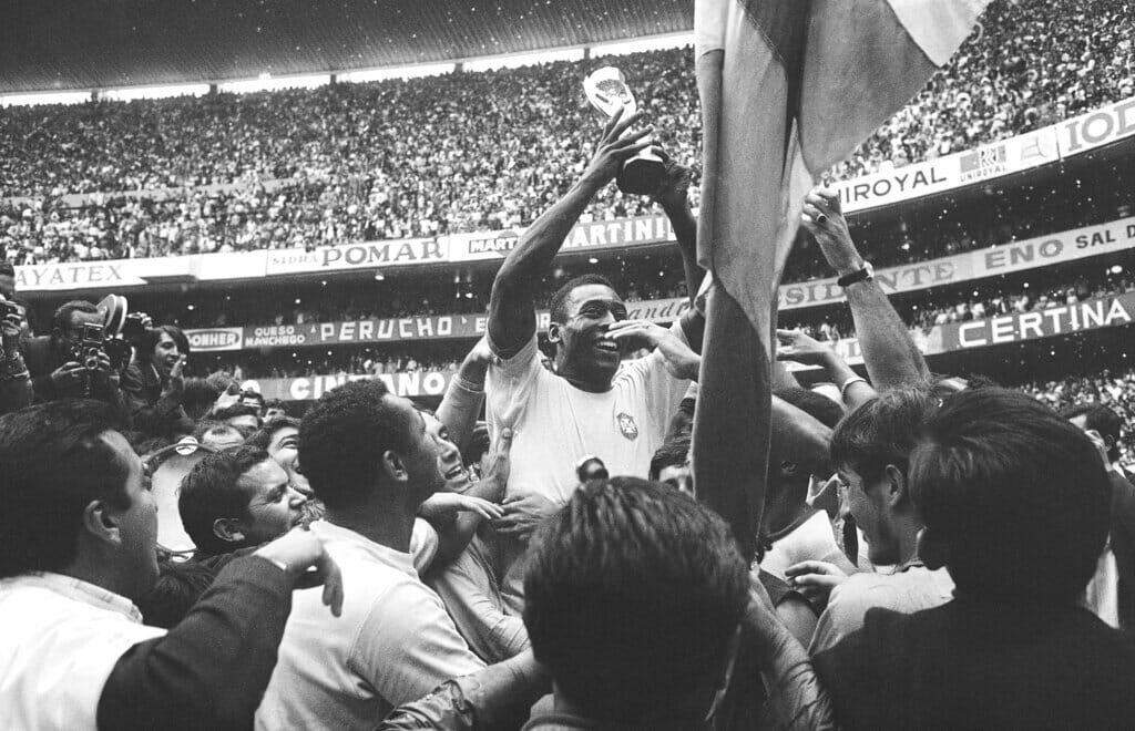 Brazil at the Azteca Stadium - Pelé in Mexico 1970