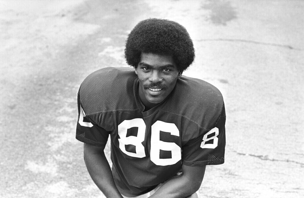 NFL News - Marlin Briscoe Passes Away