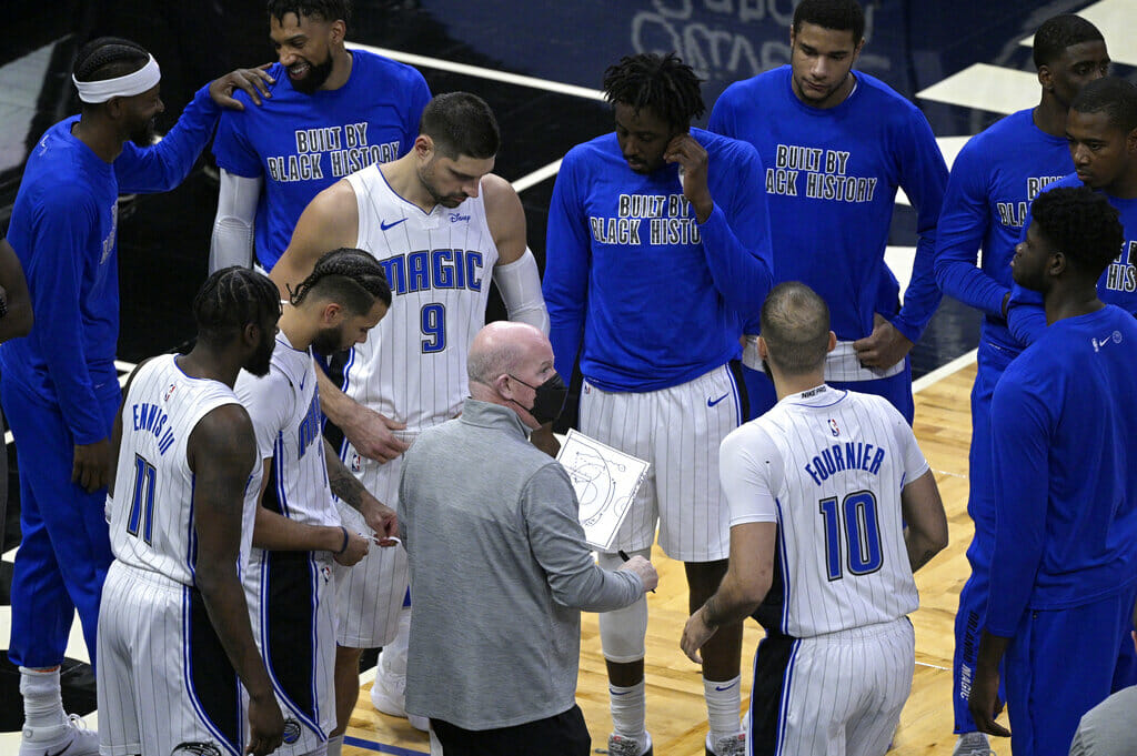 Steve Clifford regresa a los Charlotte Hornets