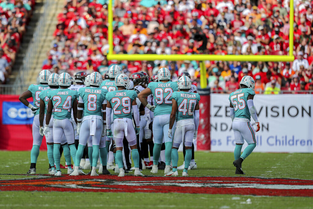 Dolphins vs Buccaneers Predictions Picks Betting Odds