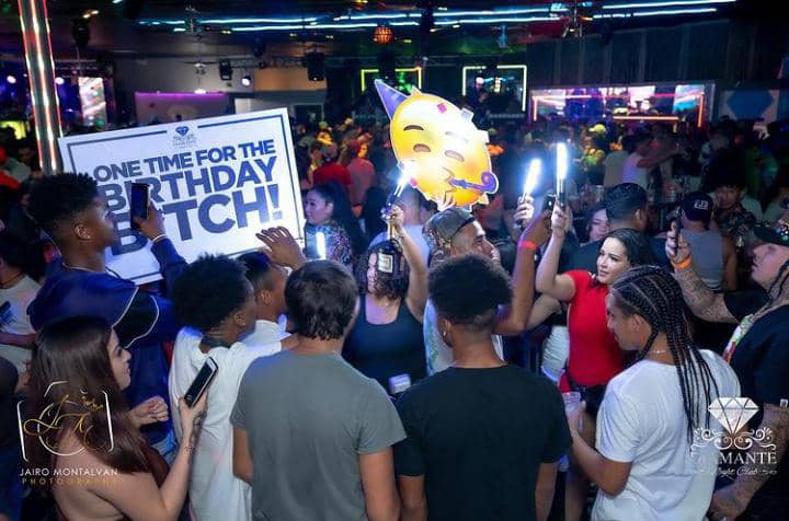 Mejores clubes latinos en Nashville - celebración de cumpleaños en Diamante nightclub