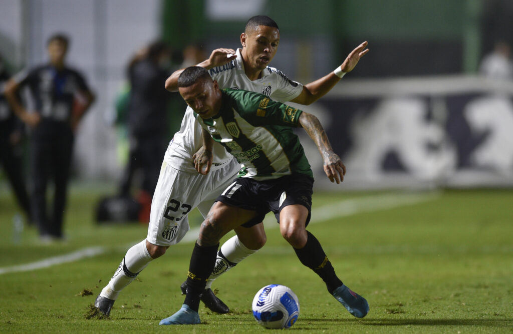 Banfield vs Lanús predicciones pronóstico cuotas previa apuestas 18 de Septiembre 2022