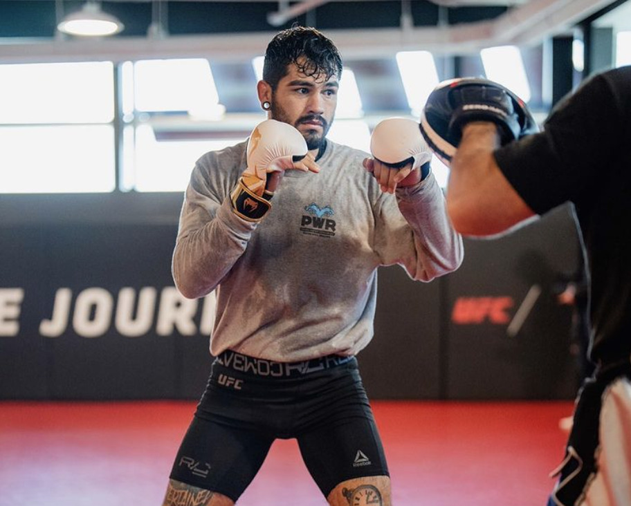 Anthony Hernández vs Marc Andre Barriault predictions, odds and betting preview UFC Vegas 60 September 17, 2022