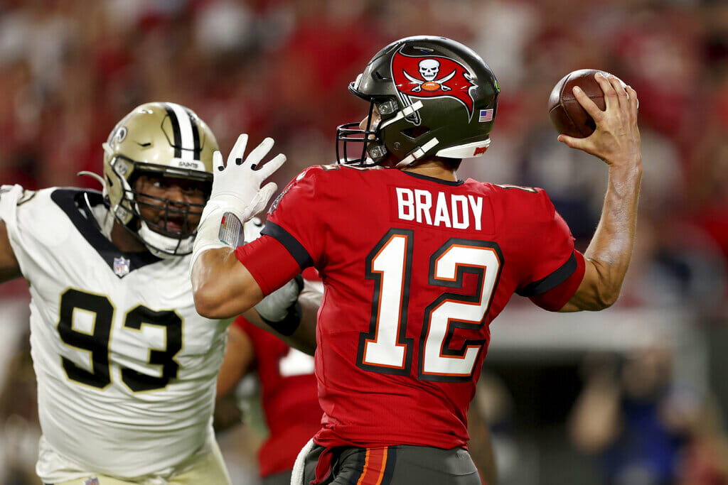 Buccaneers vs Saints predicciones pronóstico cuotas previa apuestas Semana 2 NFL 2022