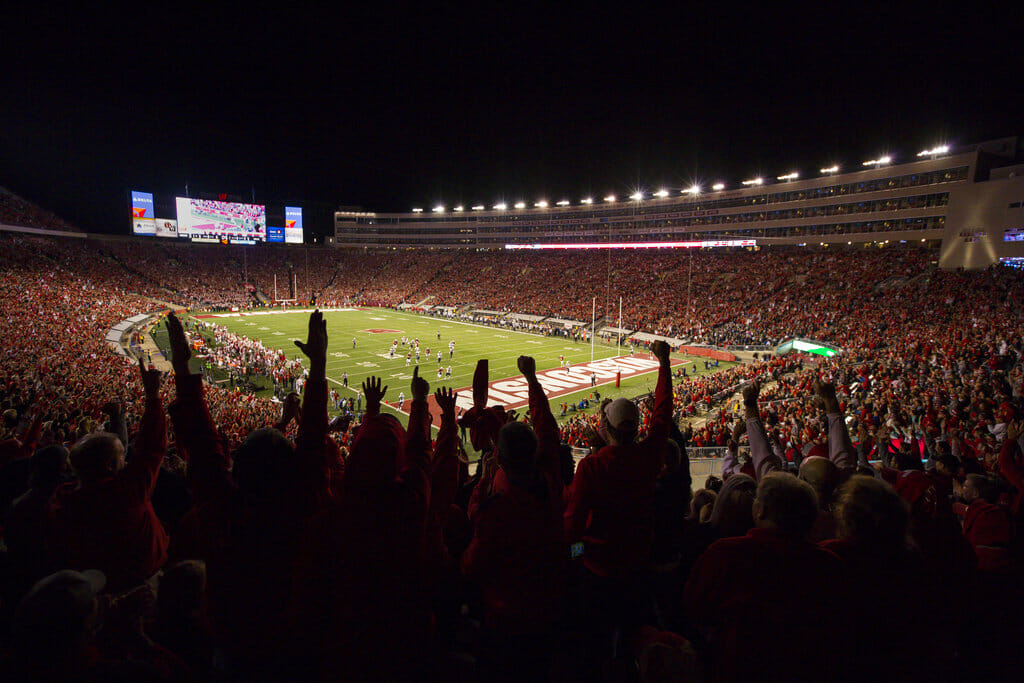 Washington State Cougars vs Wisconsin Badgers Predictions Picks Betting Odds