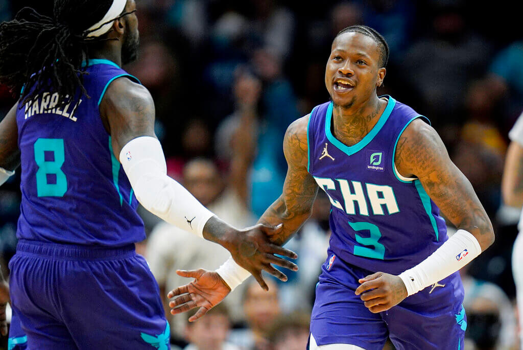 Hornets vs Spurs pronóstico predicción cuotas apuestas NBA 19 de Octubre de 2022