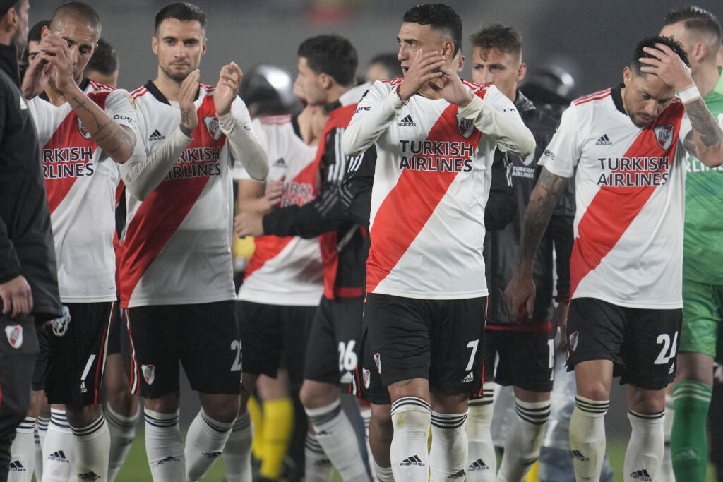 Forecast, predictions, odds and betting predictions for the match between Patronato vs River Plate in the 24th round of the Argentine Primera Division.