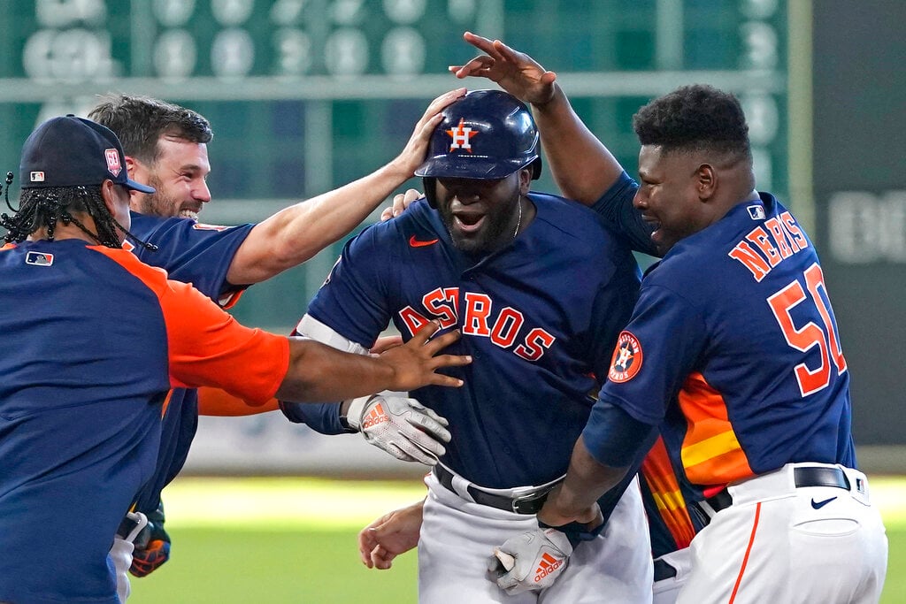 mariners vs astros pronóstico predicciones cuotas apuestas resultados postemporada MLB 2022 