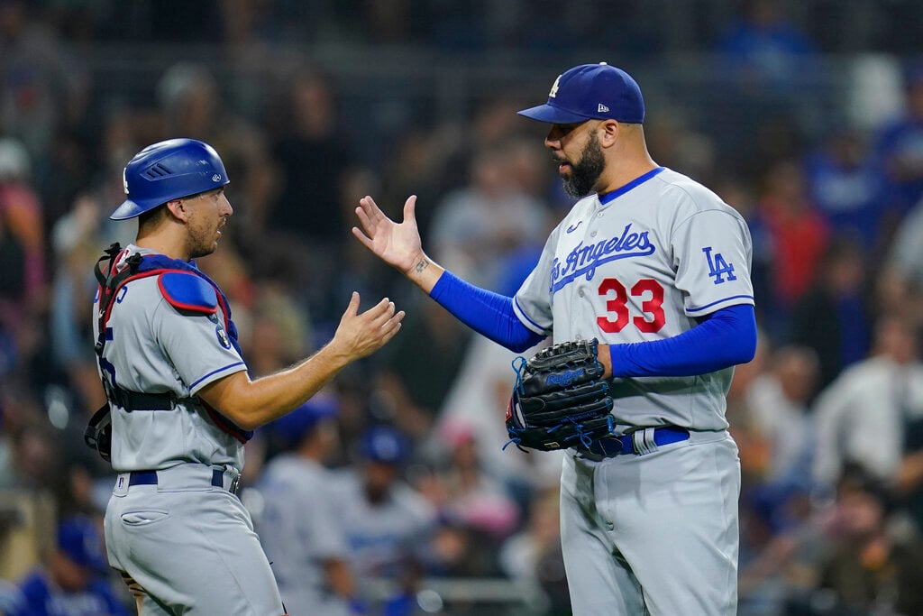 Padres vs Dodgers pronóstico predicciones cuotas apuestas resultados postemporada MLB 2022 