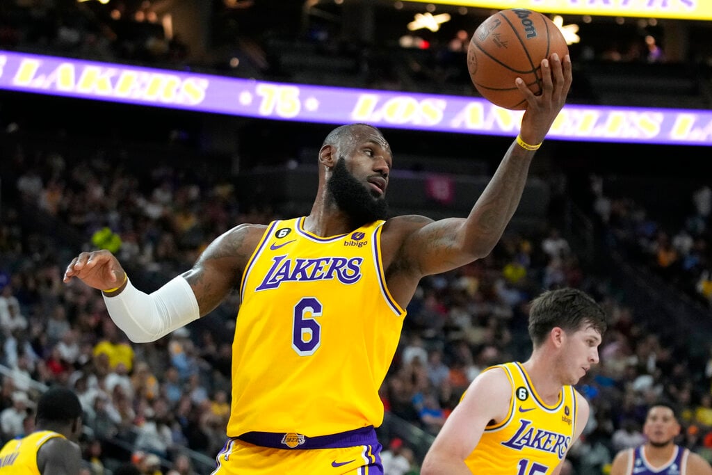 Timberwolves vs Lakers pronóstico predicciones cuotas apuestas resultados pretemporada NBA 2022 