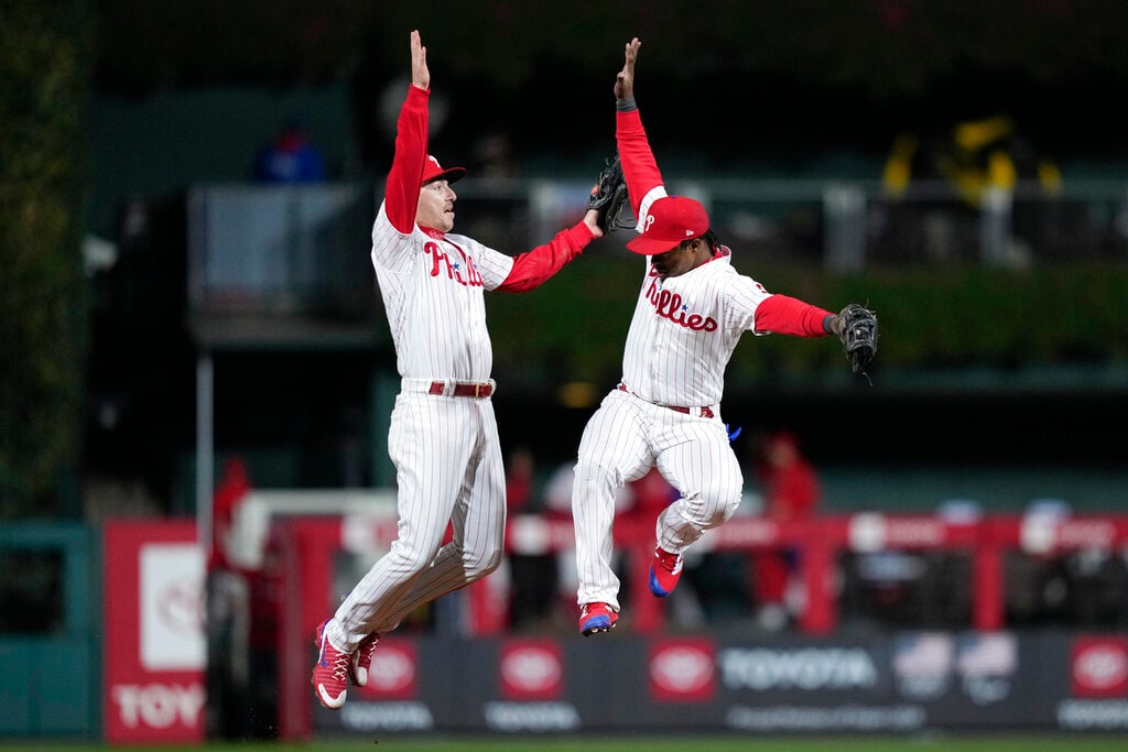 Padres vs Phillies pronóstico predicciòn cuotas apuestas juego 5 postemporada MLB 23 de Octubre 2022