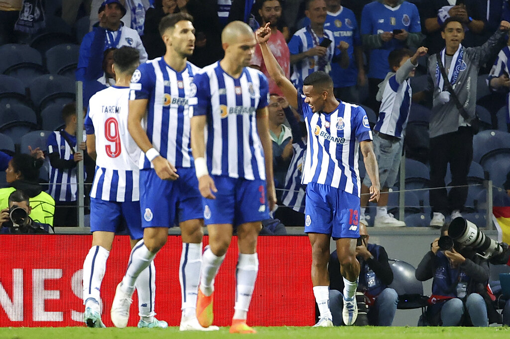 Bayer-Leverkusen-vs-Porto-Jornada-4-Fase-de-Grupos-Champions-League-2022-predicciones-apuestas-cuotas