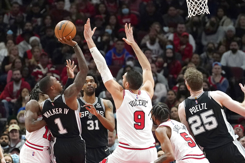 Bulls-vs-Spurs-Predicciones-probabilidades-apuestas-cuotas