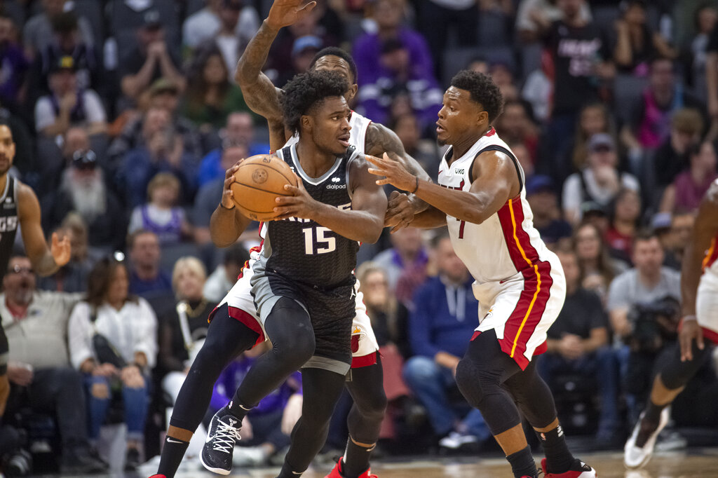 Kings-vs-Heat-Predicciones-probabilidades-apuestas-cuotas-NBA