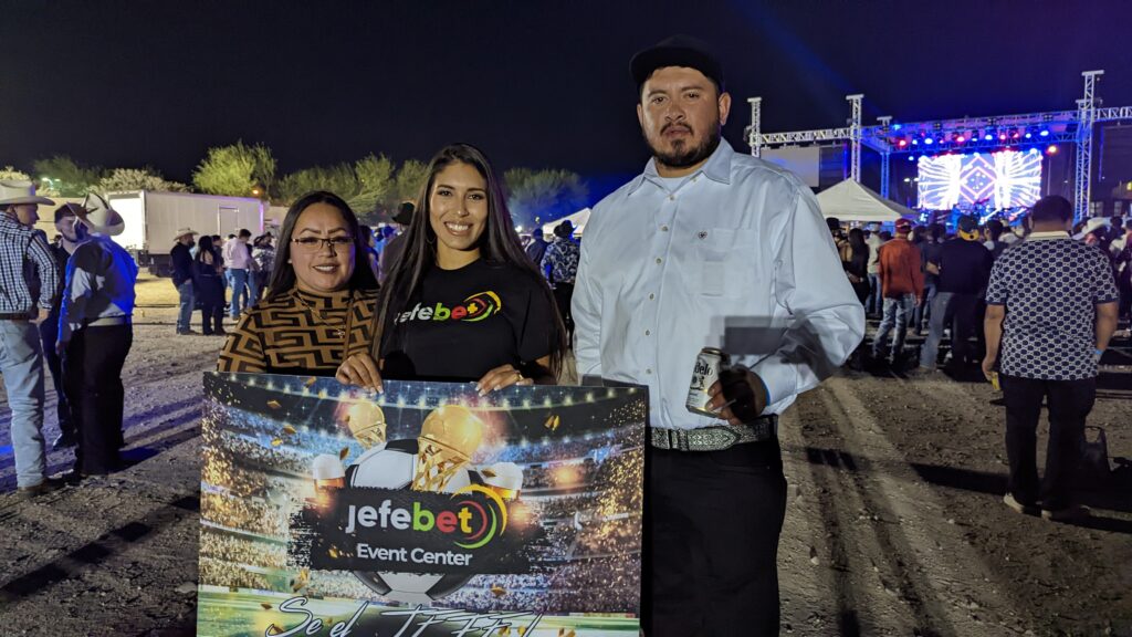 Grupo Arriesgado en el JefeBet Event Center