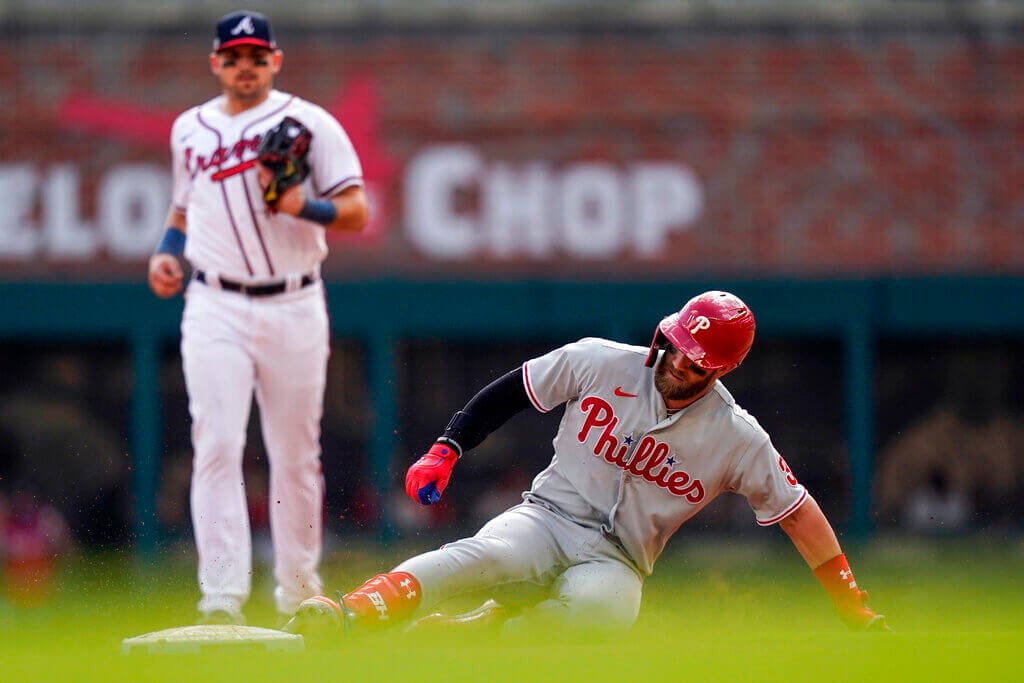 Braves vs Phillies pronóstico predicción predicciones cuotas apuestas Juego 3 Postemporada MLB 2022 14 de Octubre