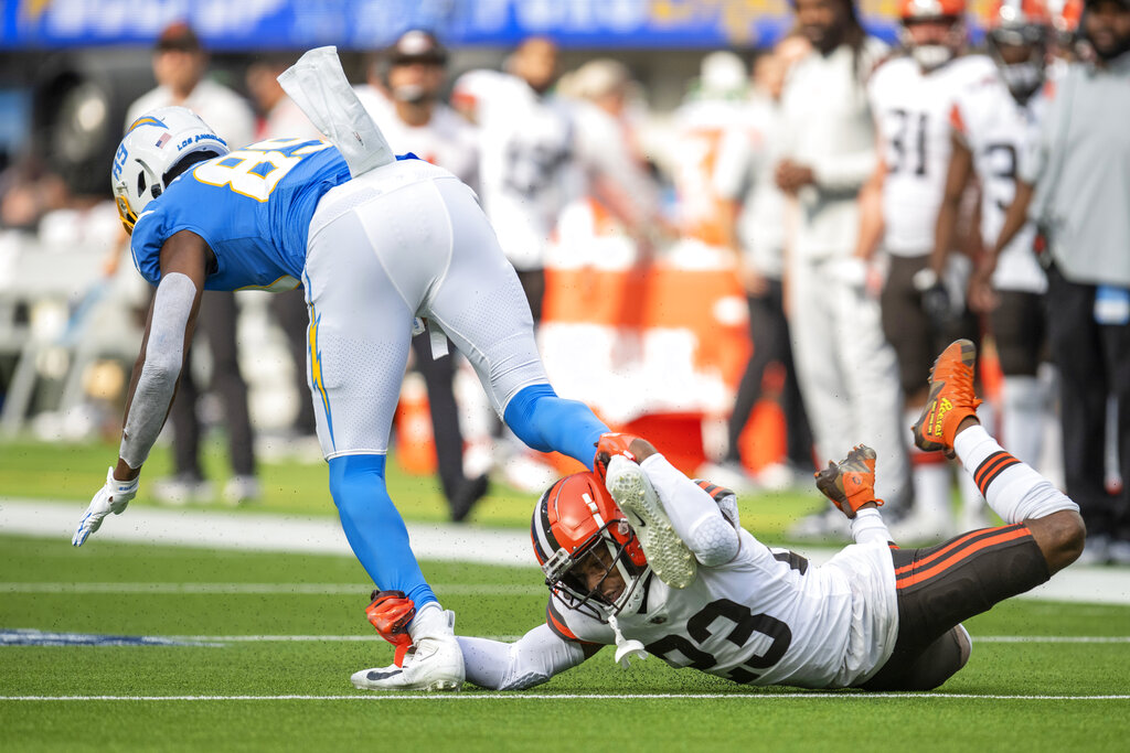 Chargers vs Browns pronóstico predicción cuotas apuestas Semana 5 NFL 2022