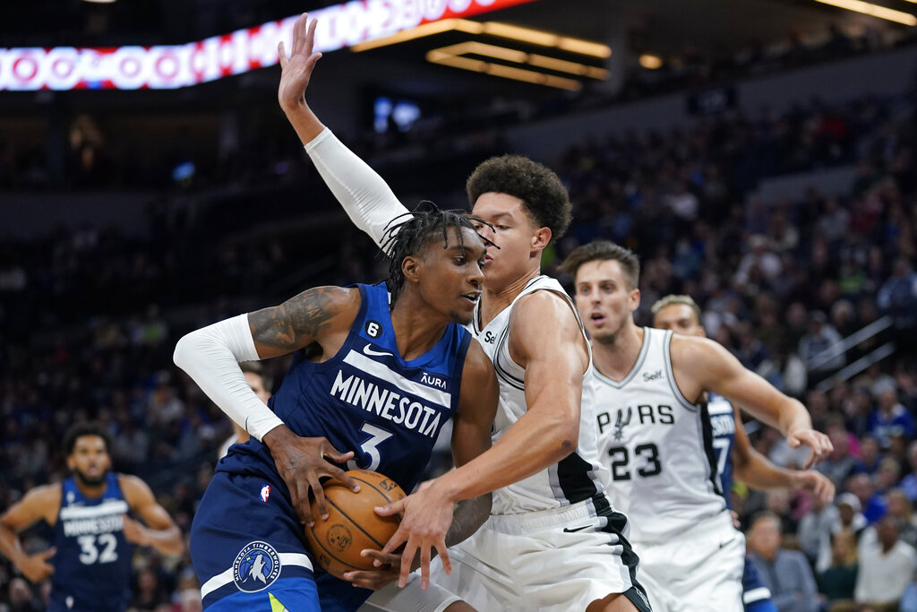 Timberwolves vs Spurs pronóstico predicción cuotas apuestas NBA 30 de Octubre 2022