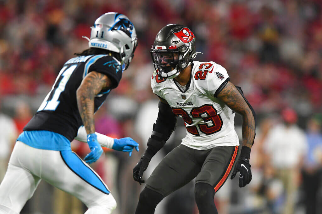 Buccaneers vs Panthers pronóstico predicción predicciones cuotas apuestas Semana 7 NFL 23 de Octubre 2022