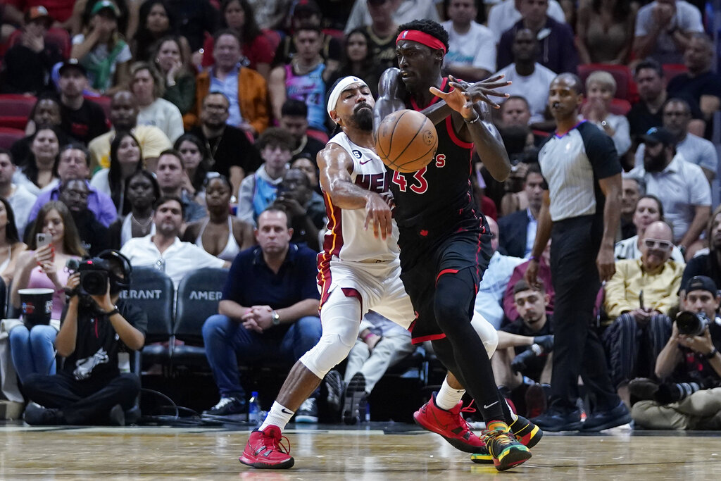 Raptors vs Heat pronóstico predicción cuotas previa apuestas NBA 16 de noviembre 2022