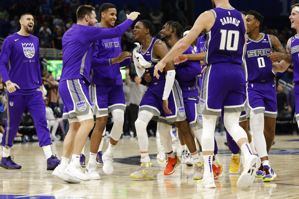 Cavaliers vs Kings pronóstico predicción cuotas apuestas NBA 9 de Noviembre de 2022