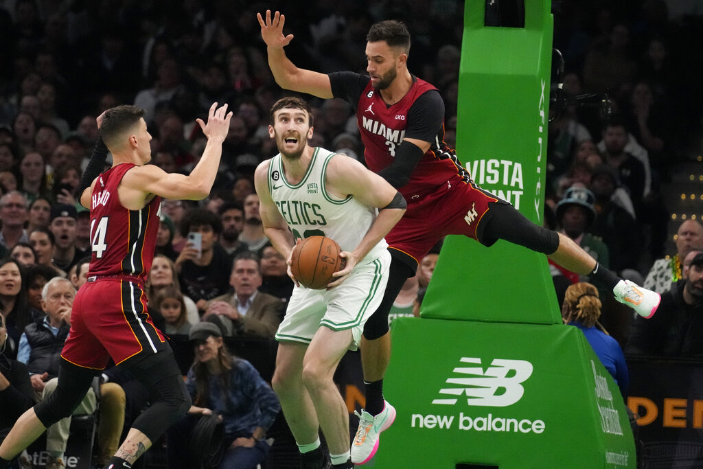 Heat vs Celtics pronostico predicciones cuotas apuestas previa NBA de 2 de diciembre de 2022