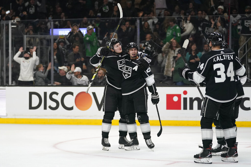 Kings vs Sharks pronostico predicciones cuotas apuestas previa NHL de 25 de noviembre de 2022