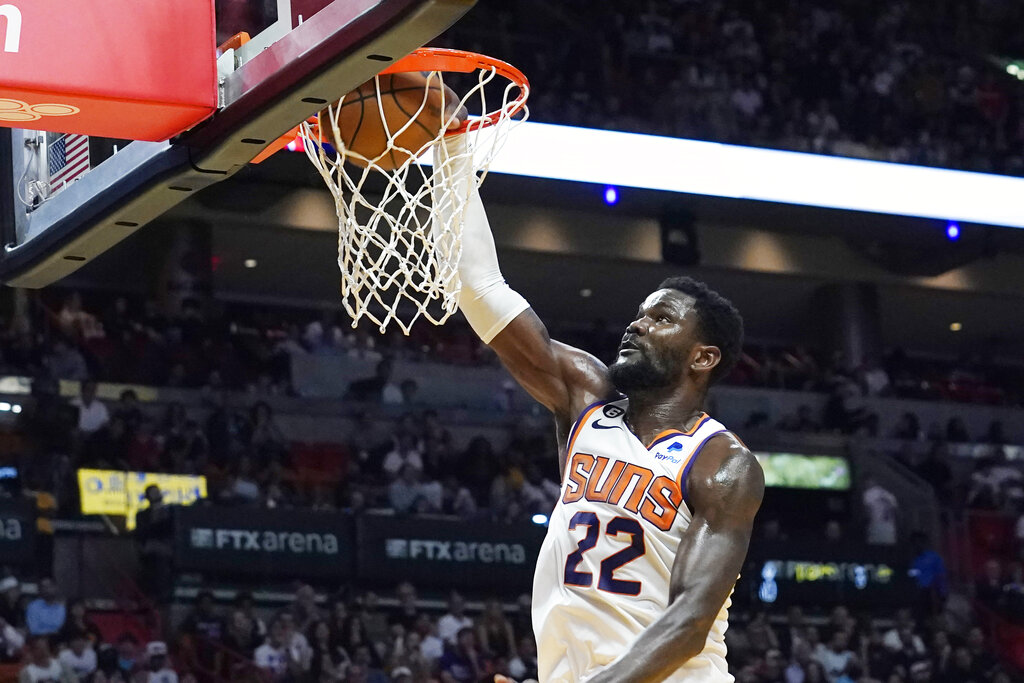 Lakers vs Suns pronostico predicciones cuotas apuestas previa NBA de 22 de noviembre de 2022