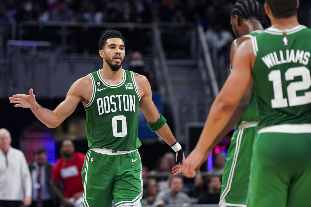 Mavericks vs Celtics pronostico predicciones cuotas apuestas previa NBA de 23 de noviembre de 2022