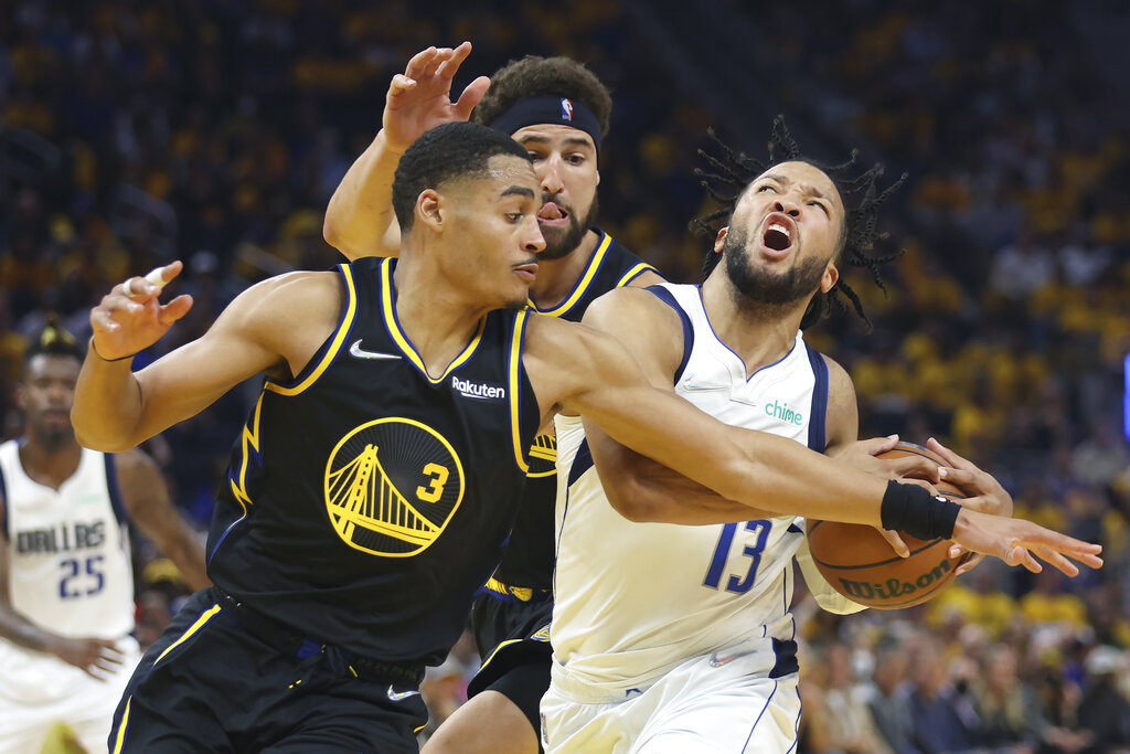 Warriors vs Mavericks pronostico predicciones cuotas apuestas previa NBA de 29 de noviembre de 2022